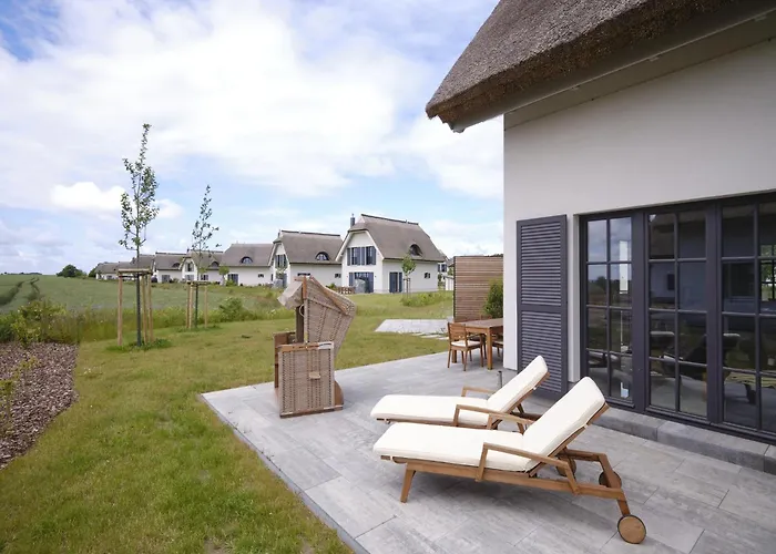 Reetland Am Meer - Luxusplus Reetdachvilla Mit 4 Schlafzimmern, Aussensauna, Loungebereich Und Kamin G07